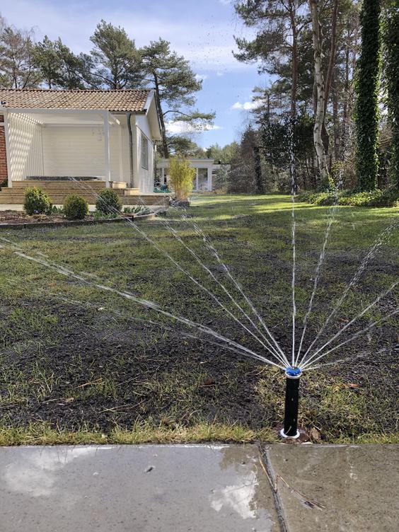 Bevattning och gräsmatterenovering i Ljunghusen